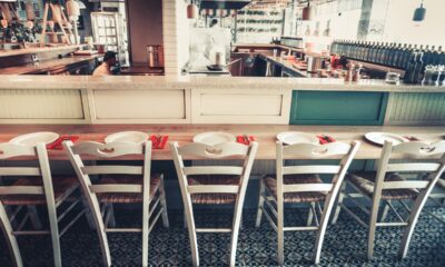 restaurant-with-table-and-tableware