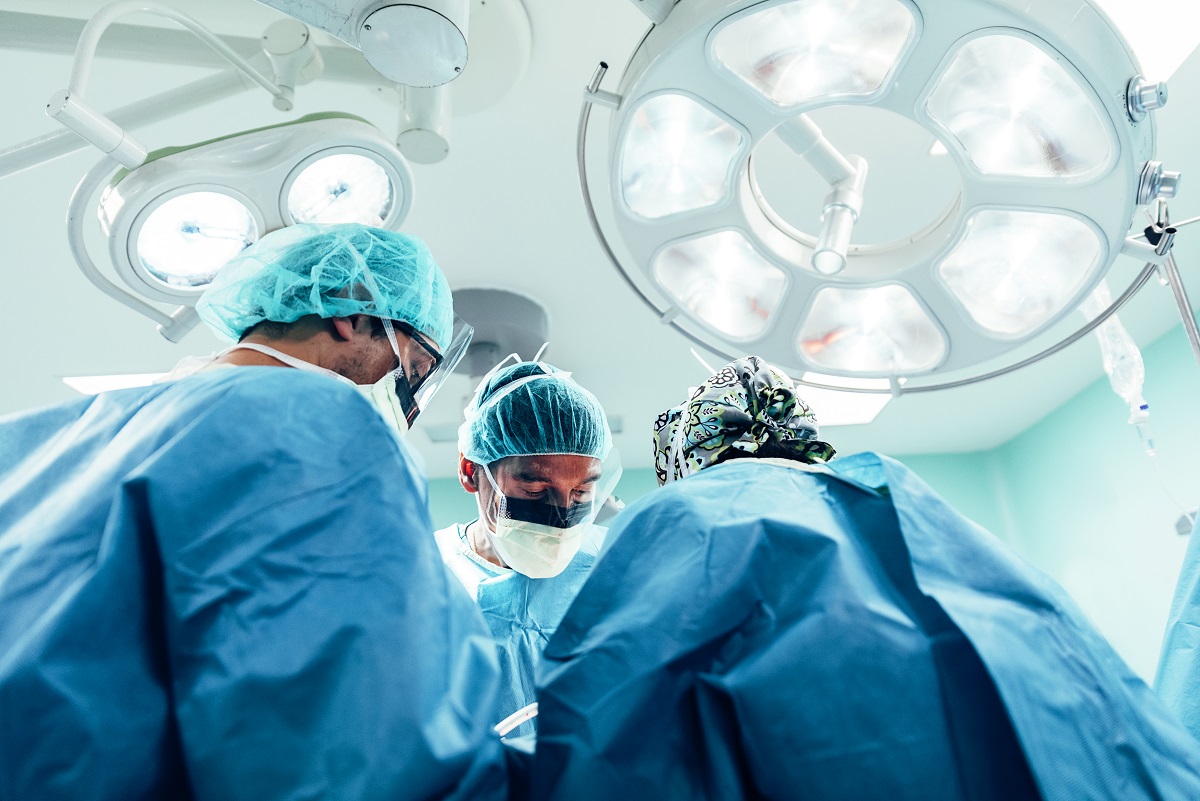 team-of-surgeons-operating