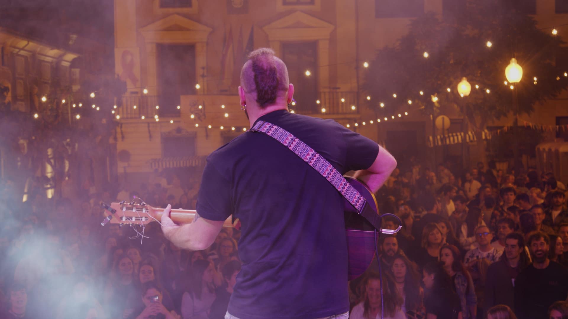 guiu-cortes-tocando-en-mula-durante-el-festival-epicentro